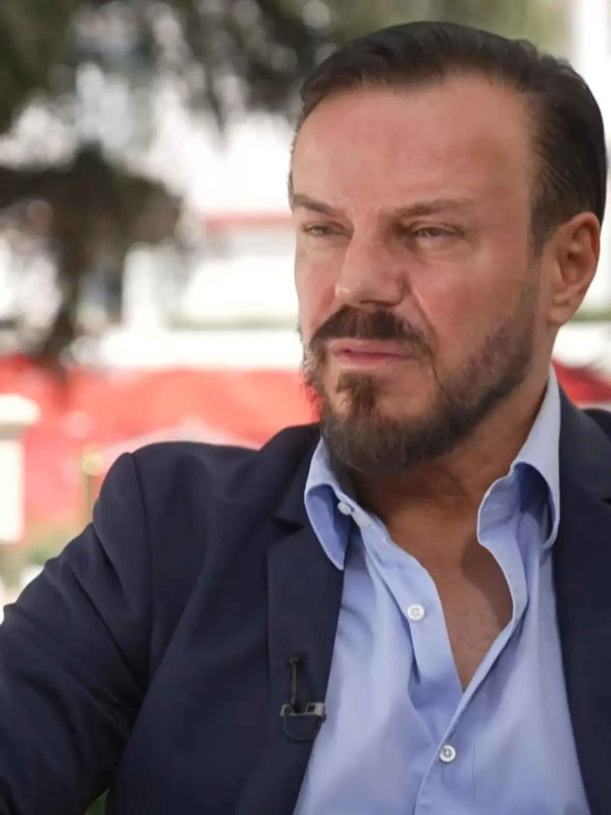Bild zu: "Star-Manager Alain Midzic findet für seine Tochter zurück ins Leben"
