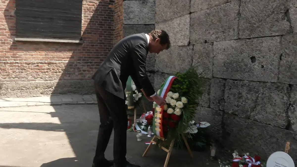 Wüst im KZ Auschwitz Ministerpräsident besucht Polen
