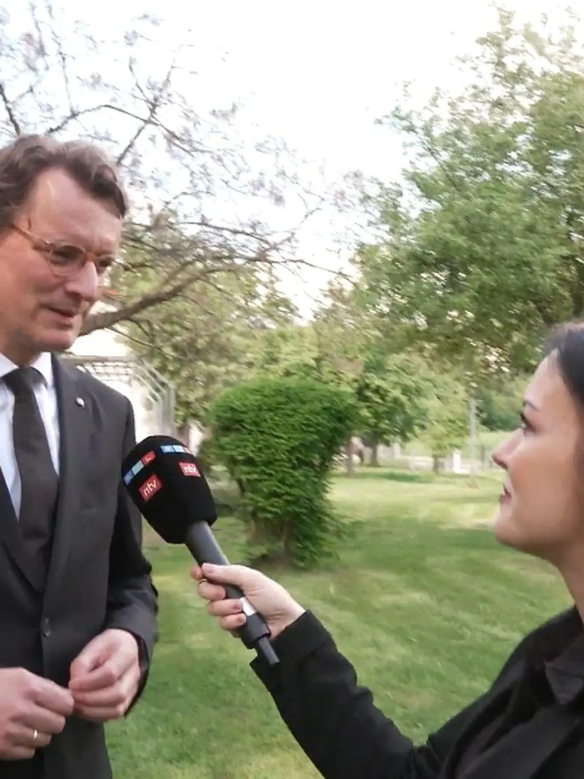 Bild zu: "Interview mit NRW-Ministerpräsident Hendrik Wüst (CDU)"