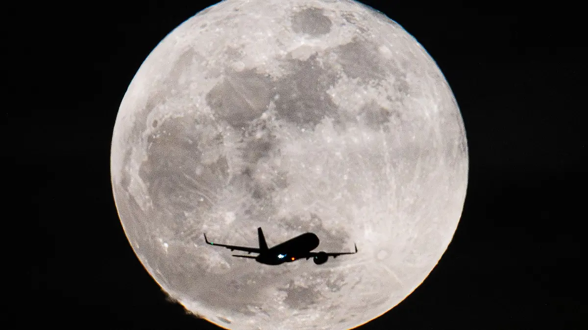 Mondpreis fürs Flugticket muss nicht sein: Wer flexibel bei Tagen und Uhrzeiten ist, findet oft günstigere Flüge.