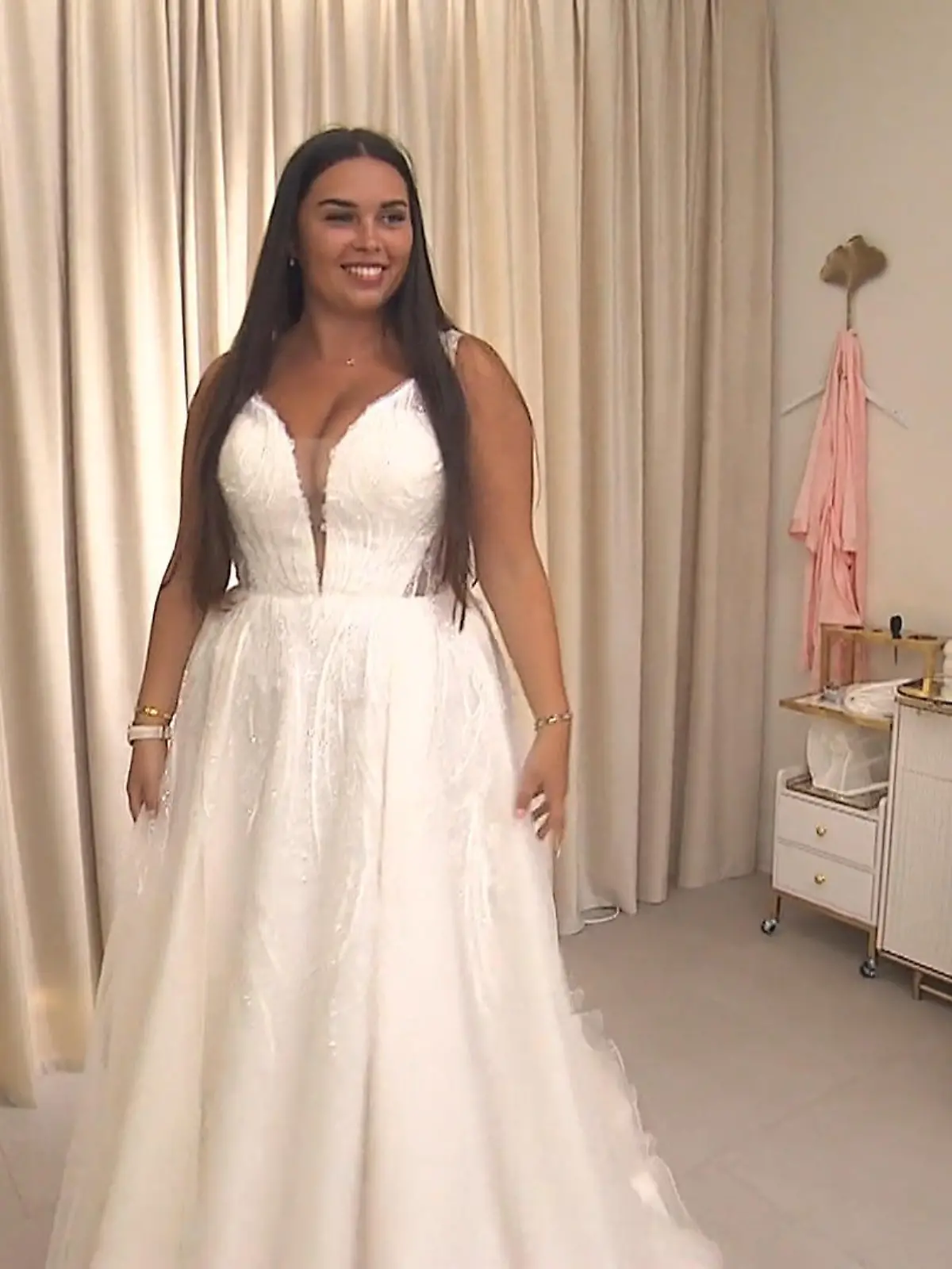 Bild zu: "Findet Fan Xia doch noch den Wow-Look?"