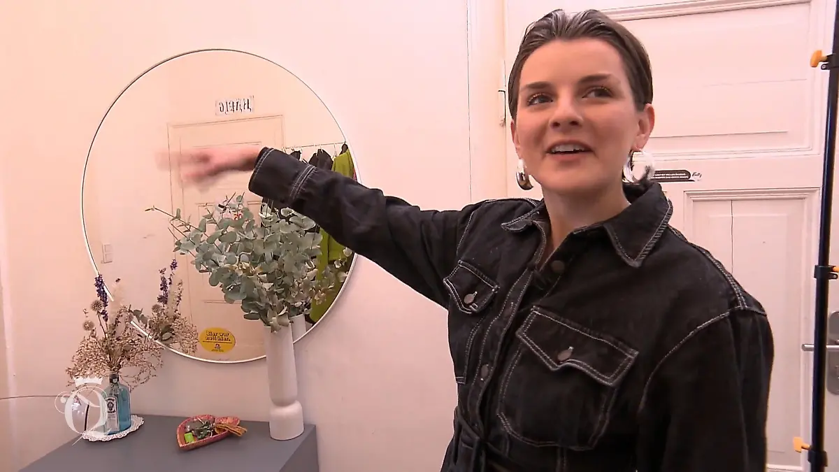 Maßschneiderin Jule hat Mode im Blut Profi am Werk