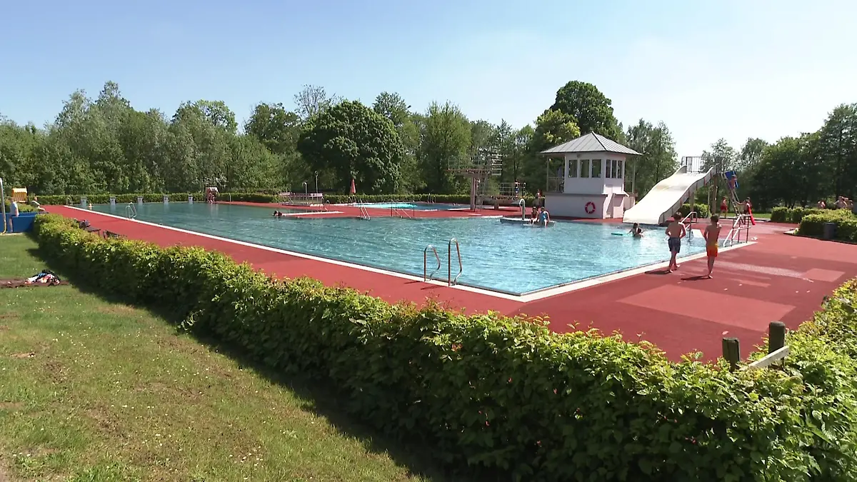 Das Freibad in Bad Iburg hat seine Türen wieder geöffnet.