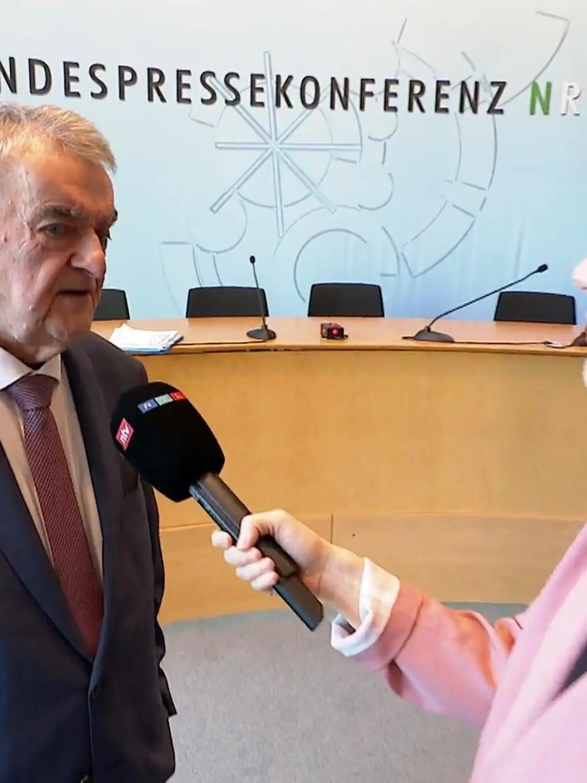 Bild zu: "Herbert Reul (CDU) zu Clankriminalität"