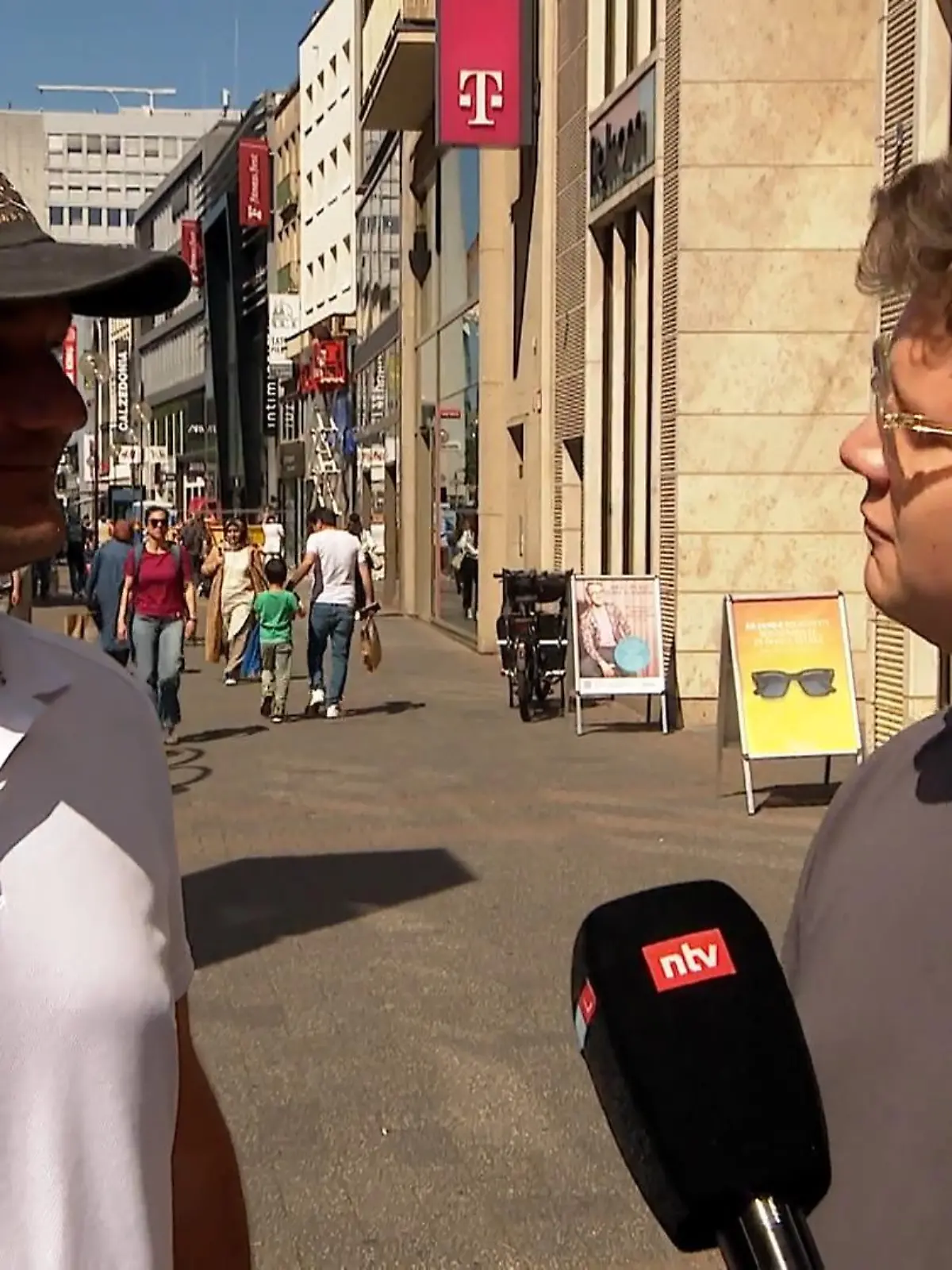 Bild zu: "Straßenumfrage zum Grundgesetz"