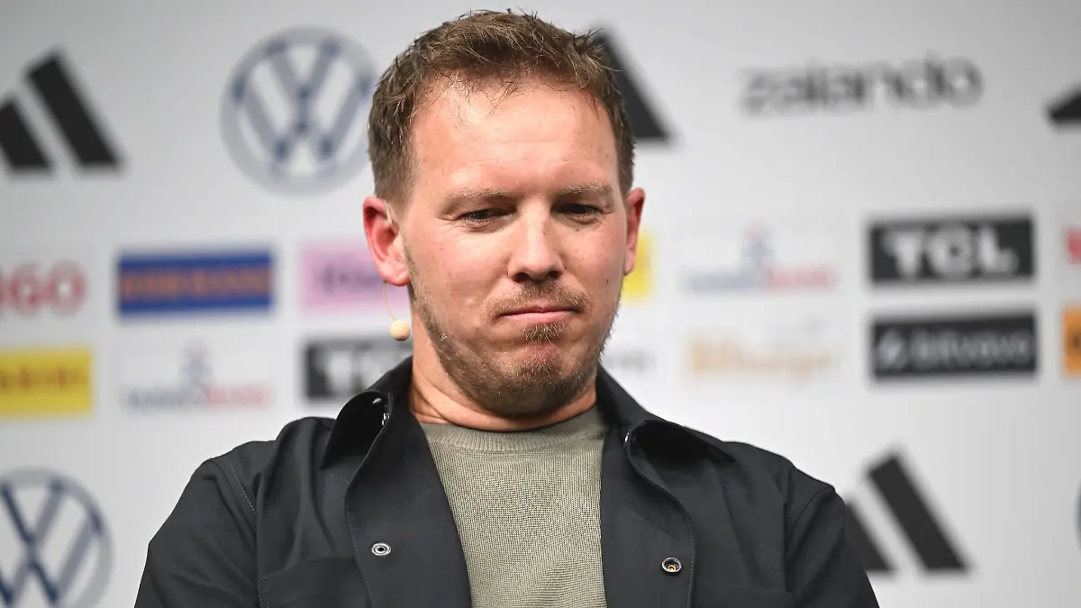 Julian Nagelsmann ist nicht unglücklich, dass Manuel Neuer im Pokalfinale aussetzt.