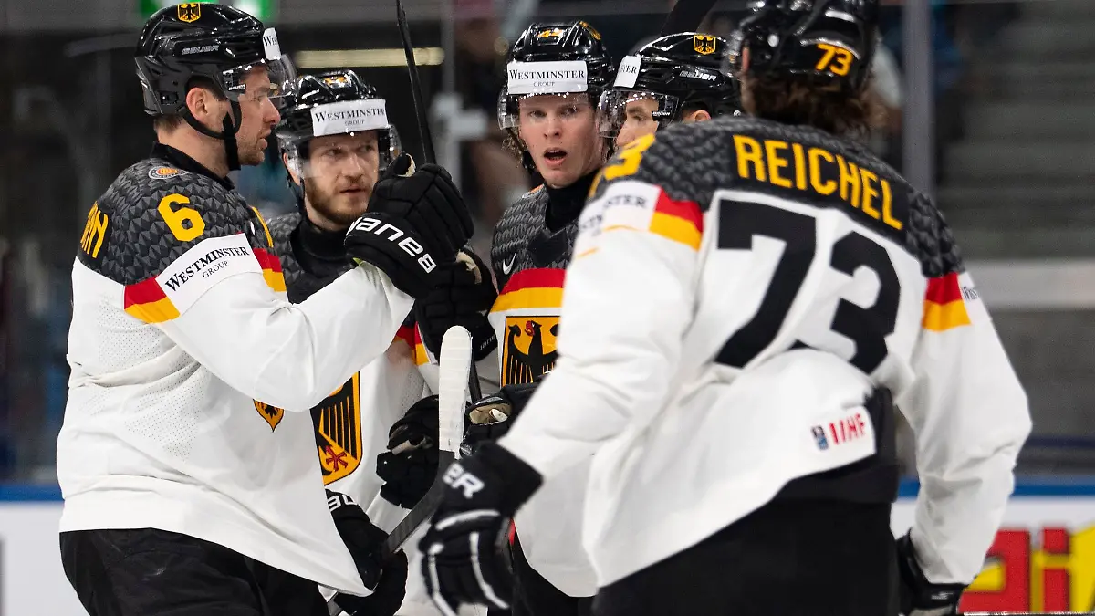 Die Eishockey-Nationalmannschaft freut sich über den zweiten Erfolg bei der Eishockey-WM.