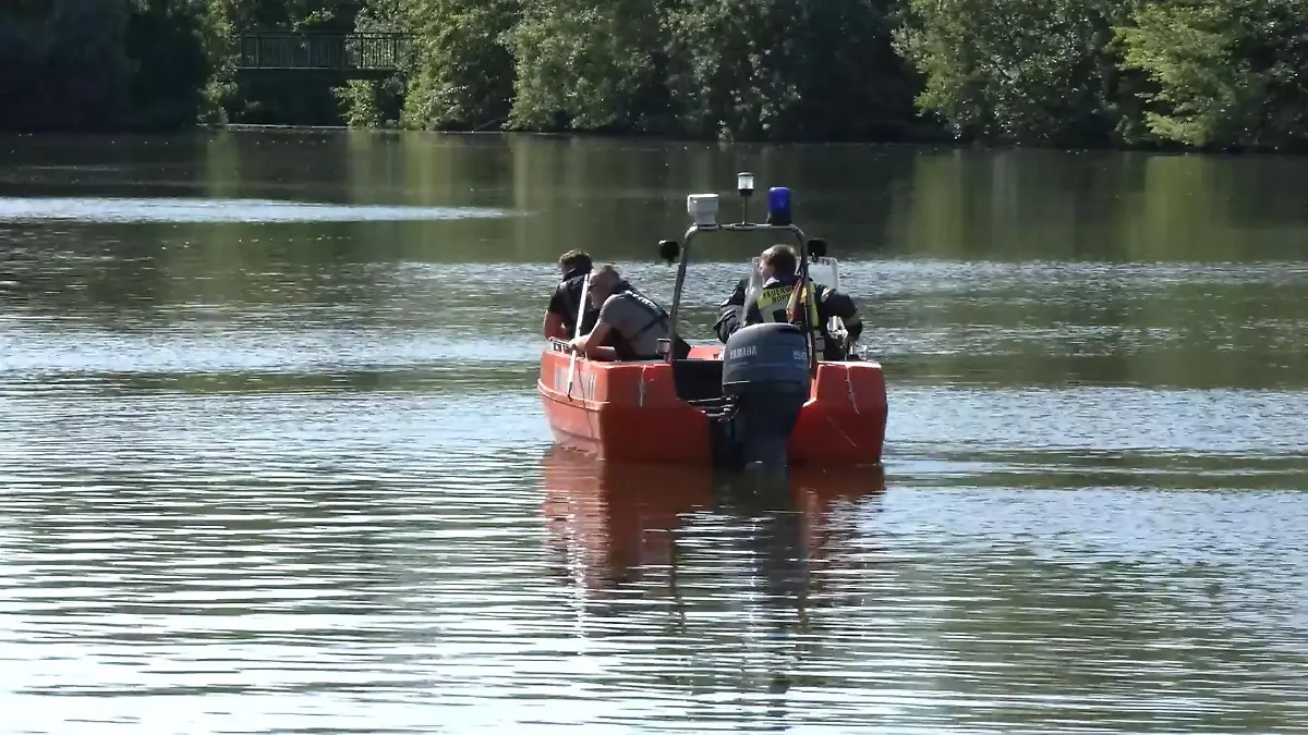 Schock-Fund an See! Taucher findet Mädchen (13) leblos unter Wasser Mehrere Badetote an Pfingsten