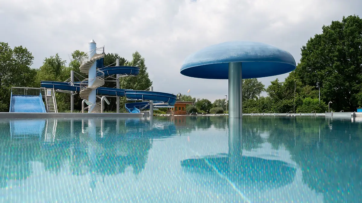 Ein Vierjähriger starb im Freibad Willersinnweiher. (Archivbild)