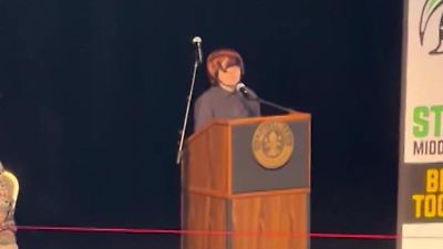 Bild von Wütende Brandrede trotz Verbot! Achtklässler rechnet mit seiner Schule ab