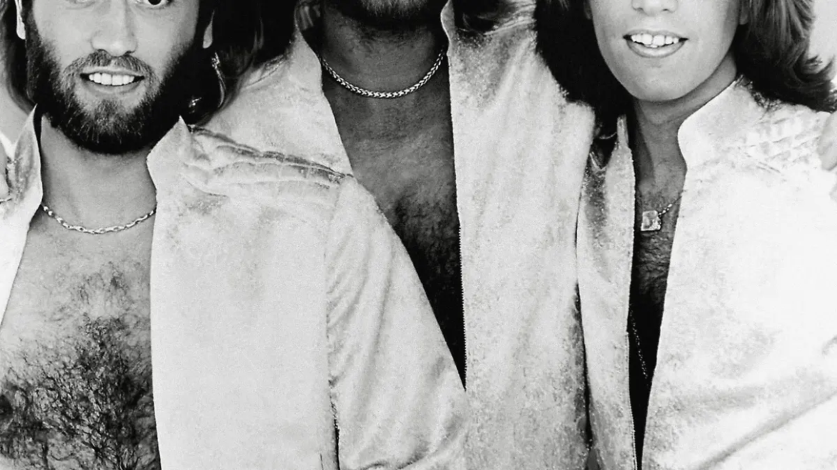 Maurice Gibb, Barry Gibb, Robin Gibb The Bee Gees, circa 1978. PUBLICATIONxINxGERxSUIxAUTxONLY Copyright: xCinemaxLegacyxCollection/ThexHollywoodxArchivex 34580-697THA The Hollywood Archive