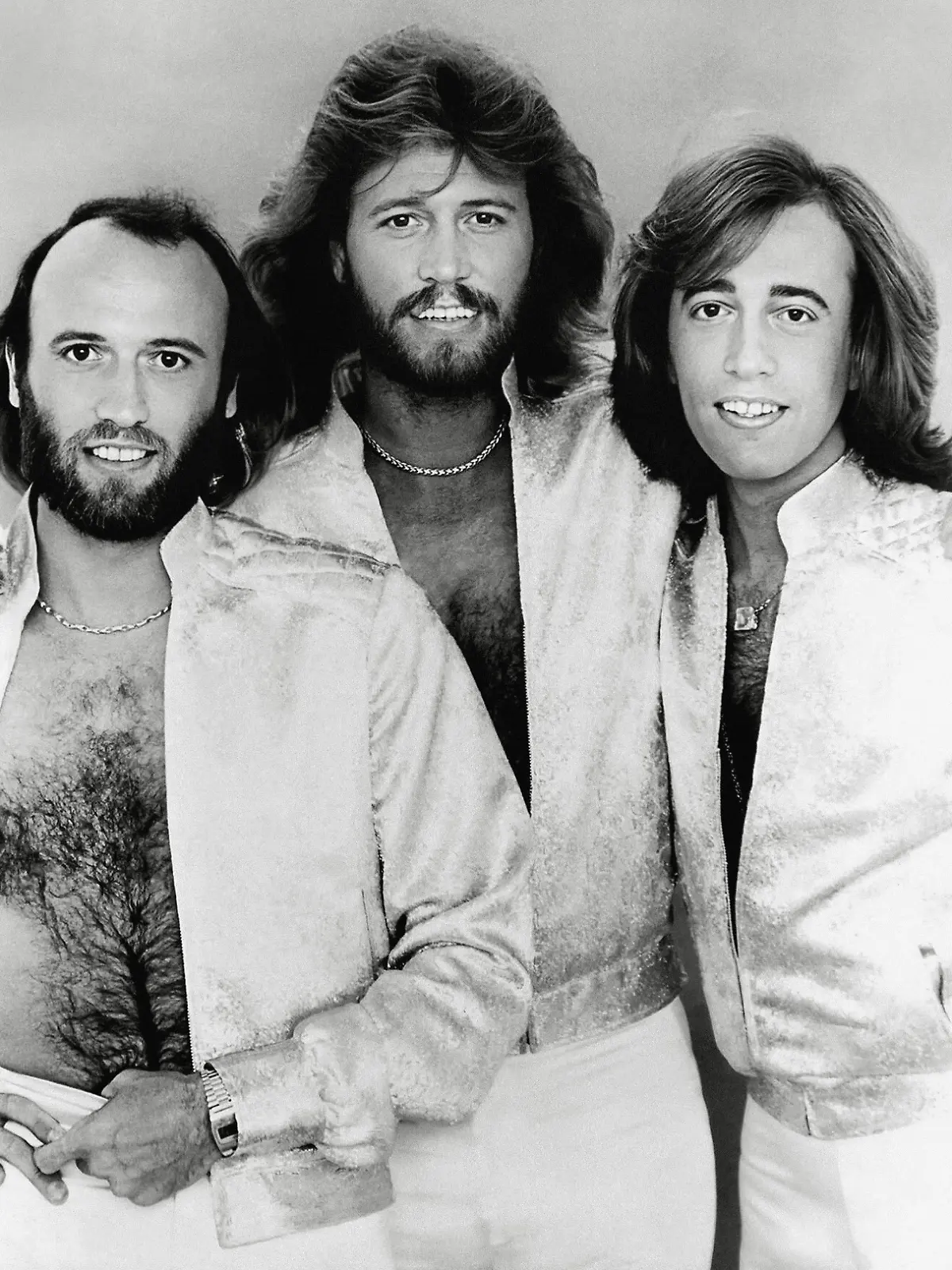 Maurice Gibb, Barry Gibb, Robin Gibb The Bee Gees, circa 1978. PUBLICATIONxINxGERxSUIxAUTxONLY Copyright: xCinemaxLegacyxCollection/ThexHollywoodxArchivex 34580-697THA The Hollywood Archive