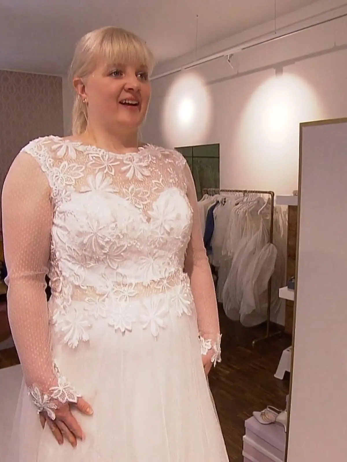 Bild zu: "Erstes Kleid gefällt Mareike sofort"