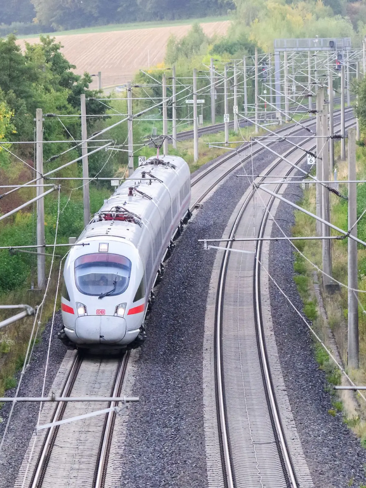 Bild zu: "Stellwerksausfall: Bahnstrecke Hamburg–Berlin bis Donnerstag gestört"