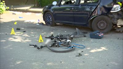 Bild von Tragödie in Dinslaken! Autofahrerin rast in Schüler und tötet zwei Kinder (12)