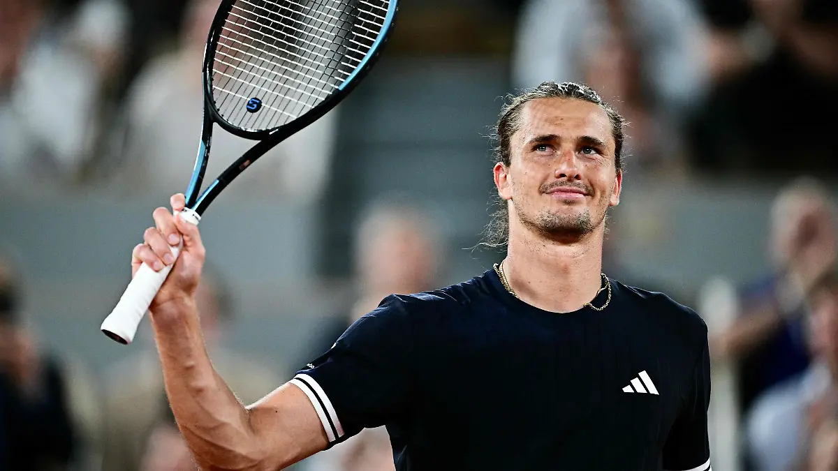 Jubelt über den Drittrunden-Einzug bei den French Open: Alexander Zverev.