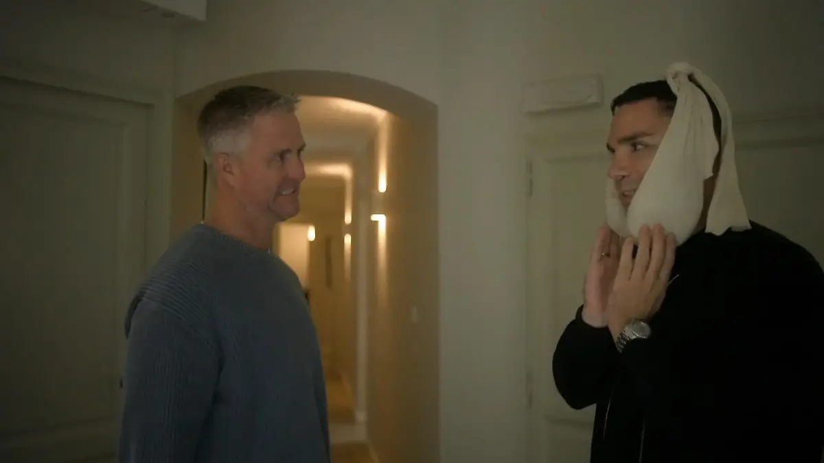 Étienne zeigt das Ergebnis von seinem Facelift Neue Doku-Folge „Ralf & Étienne: Wir sagen Ja“