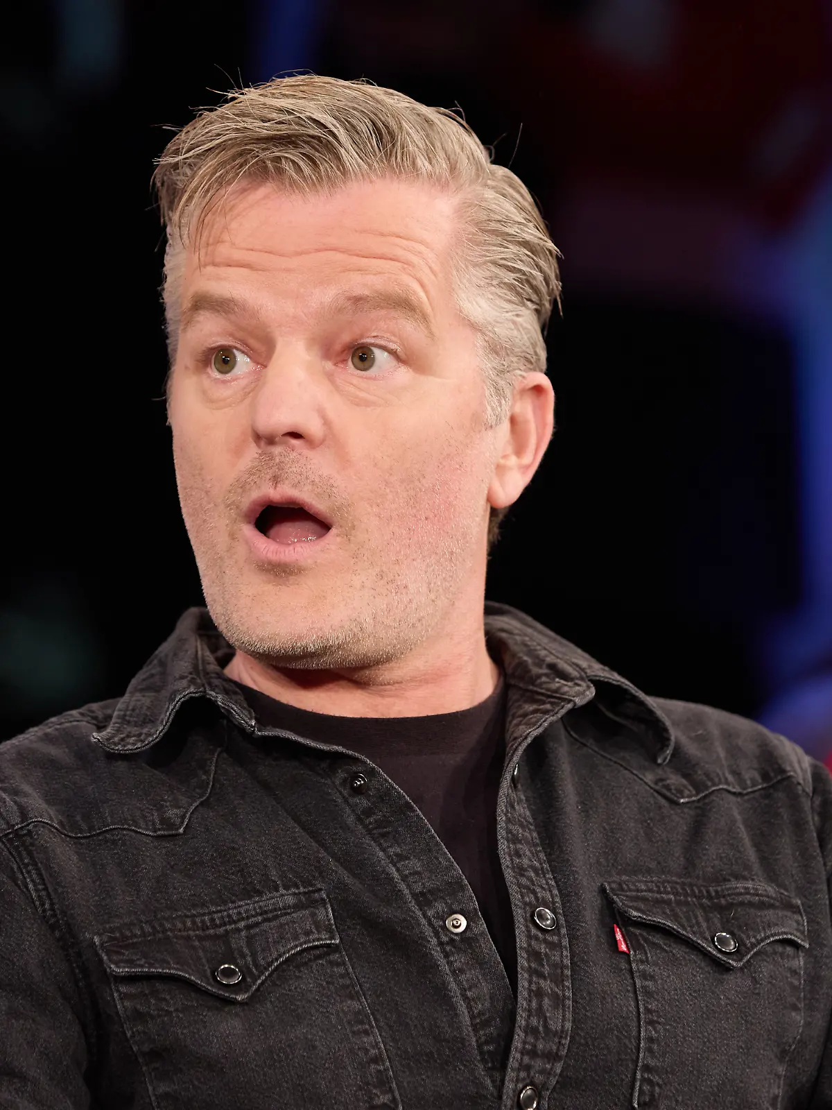 Schauspieler André Dietz bei der Aufzeichnung einer Talkshow