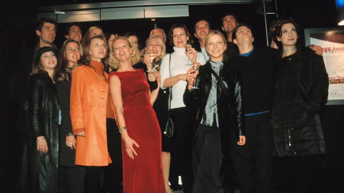 Unter uns (TV-Serie, BRD 1994-99) das Ensemble, Besetzung 5jähriges Jubiläum