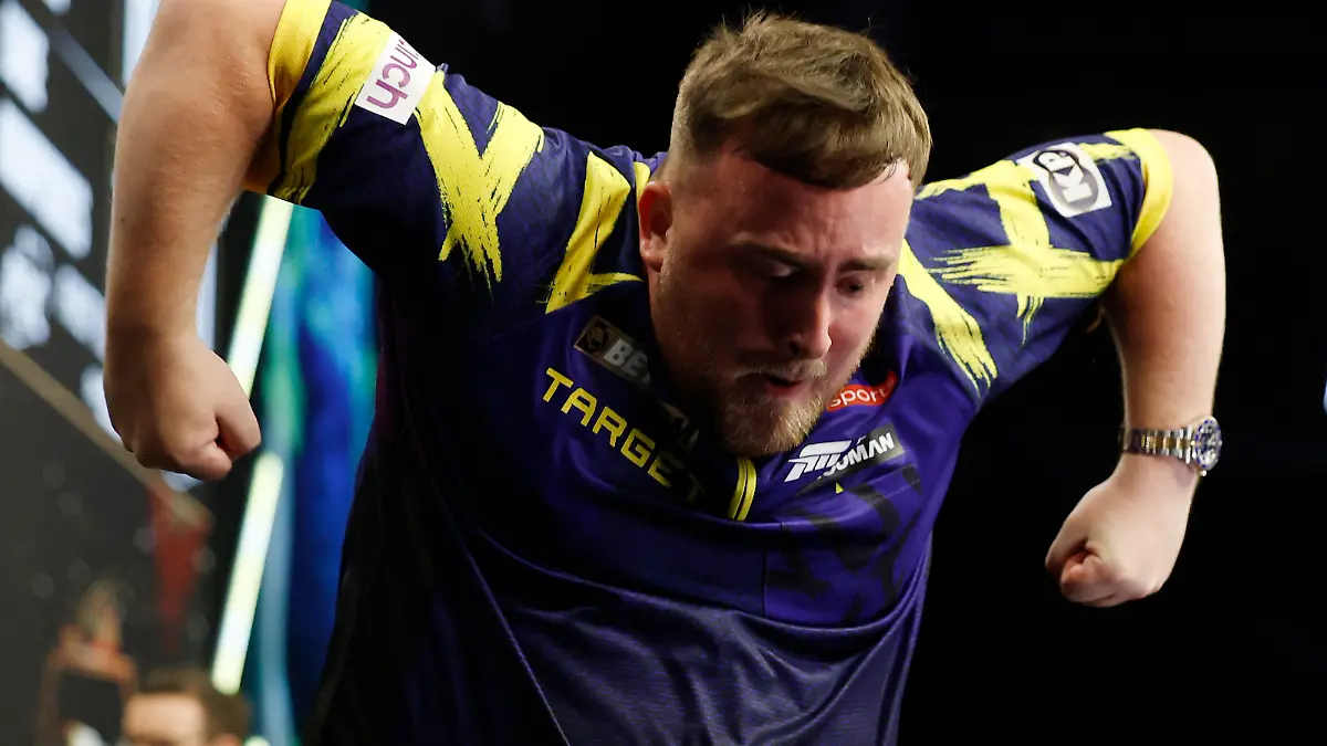 Darts - 2026 Premier League - Finals Night - O2 Arena, London, Britain - May 28, 2026 Luke Littler celebrates after winning the Finals REUTERS/Peter Cziborra