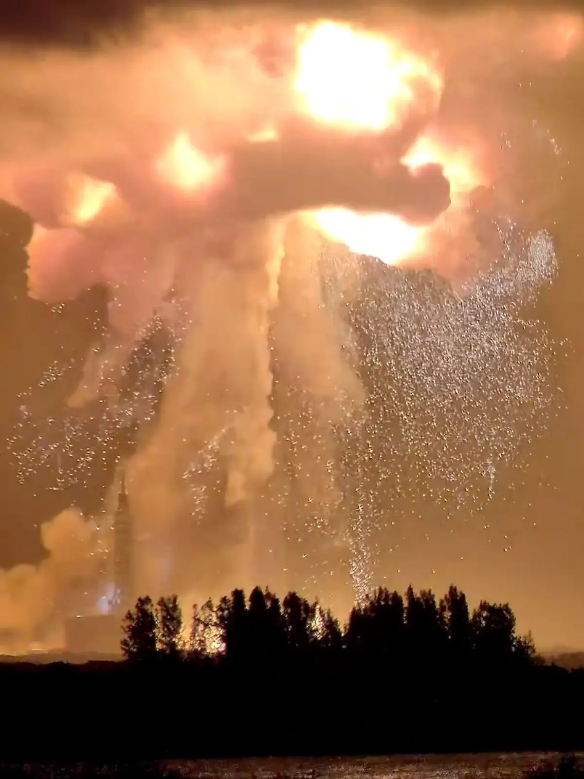 A Blue Origin New Glenn rocket explodes during an engine-firing test on Thursday, May 28, 2026, in Cape Canaveral, Fla. (@JConcilus via AP)