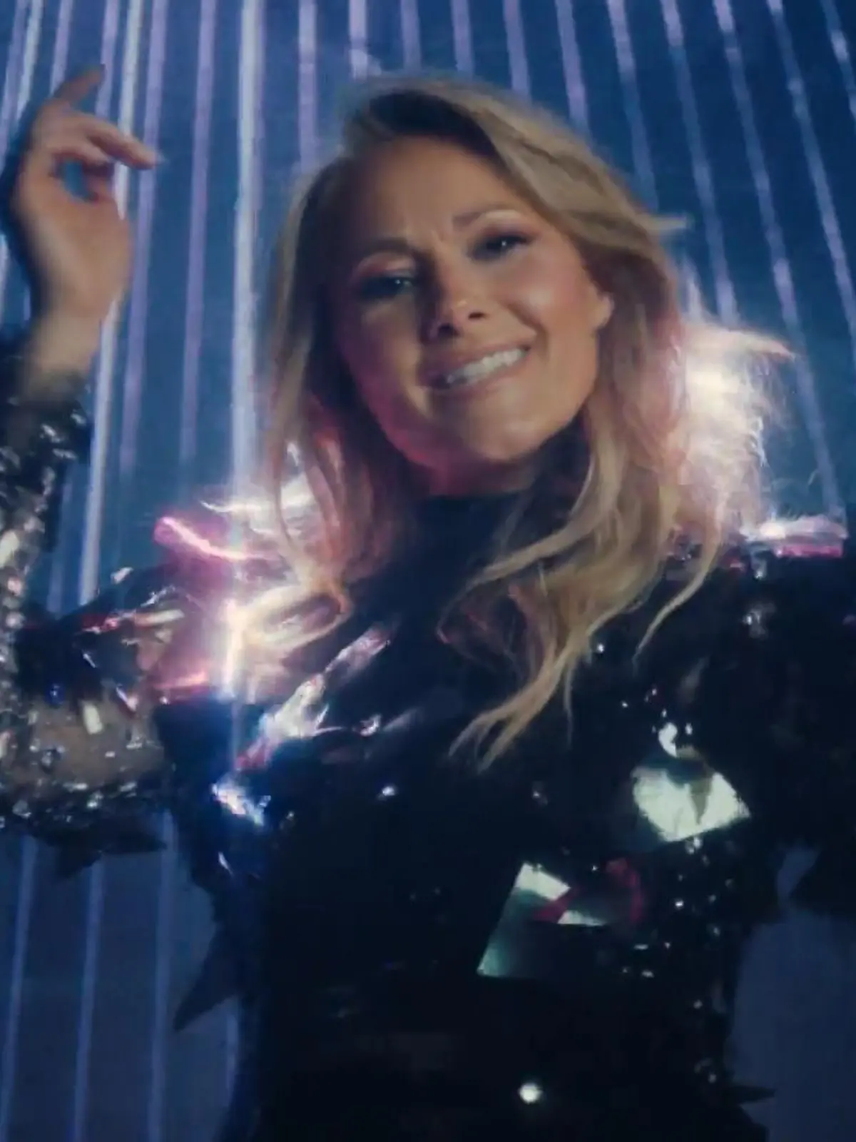 Bild zu: "Nach fünf Jahren endlich da! So klingt die neue Single von Helene Fischer"
