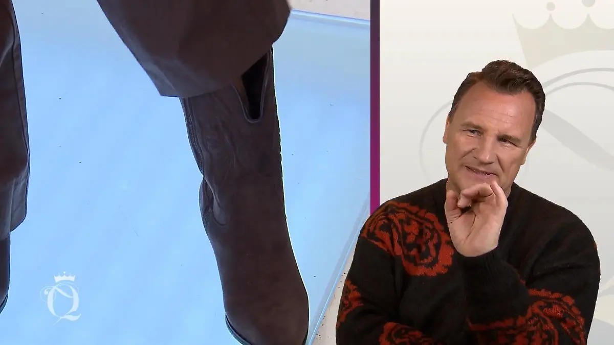 Detailansicht von Sabines Stiefeln, rechts kommentiert Guido.