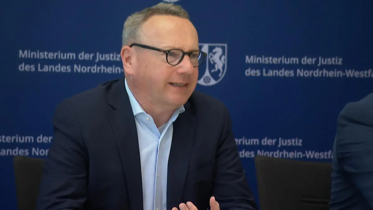 Maßnahmen nach Korruptionsverdacht in JVA Minister reagiert auf mutmaßliche Deals