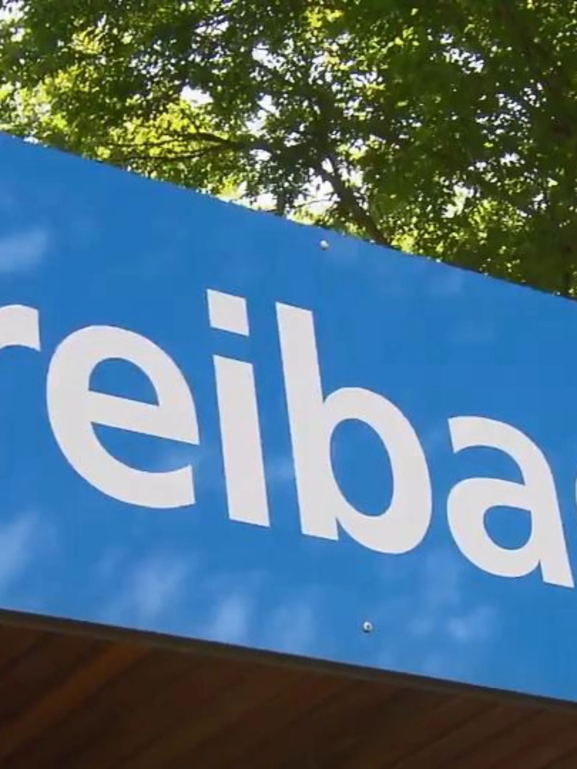 Bild zu: "Förderverein kämpft für Freibad"