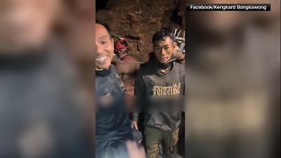 Bild von Erster Goldsucher aus Höhle gerettet
