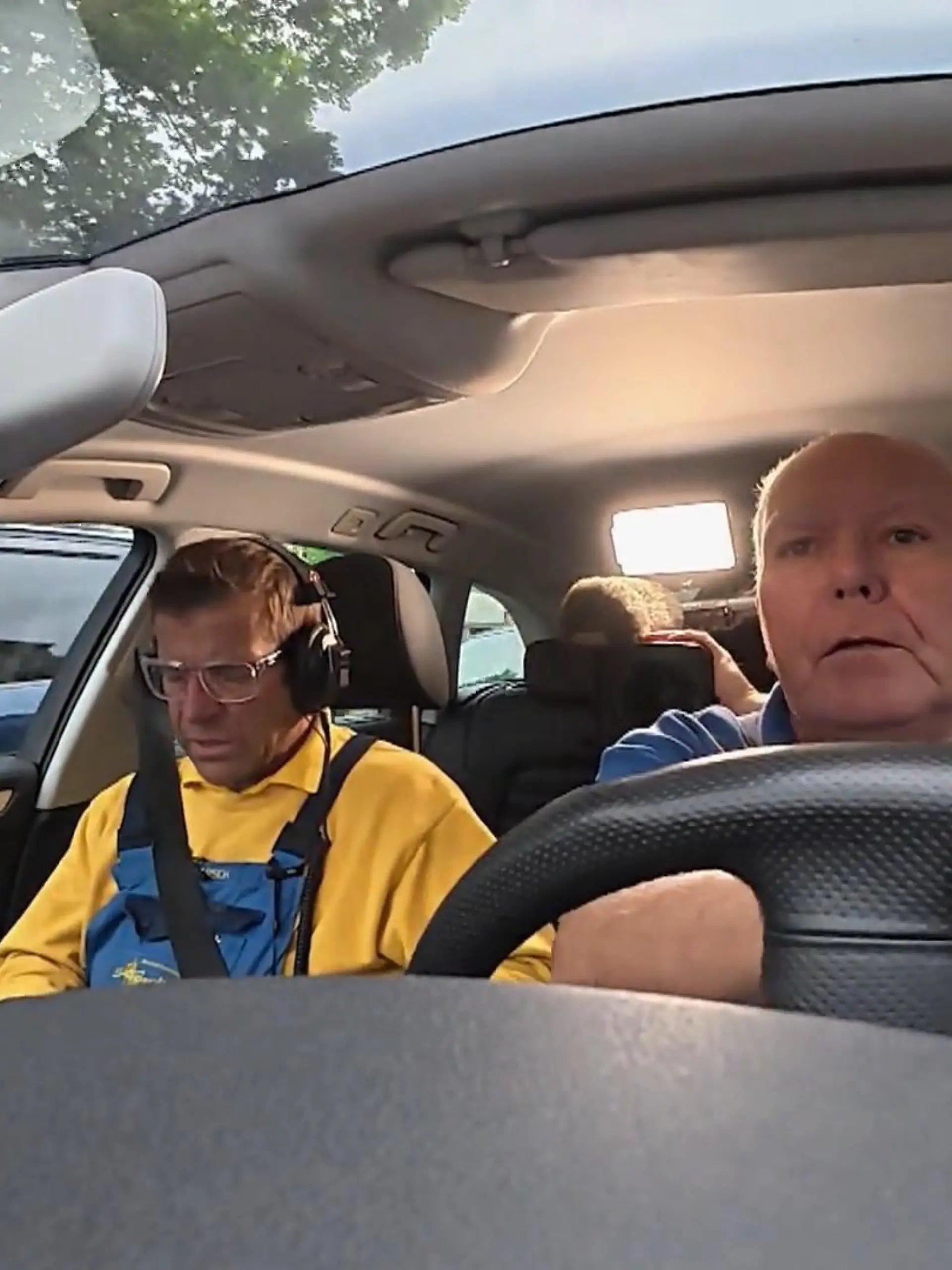 Bild zu: "Mysteriöses Knacken am Audi A4"