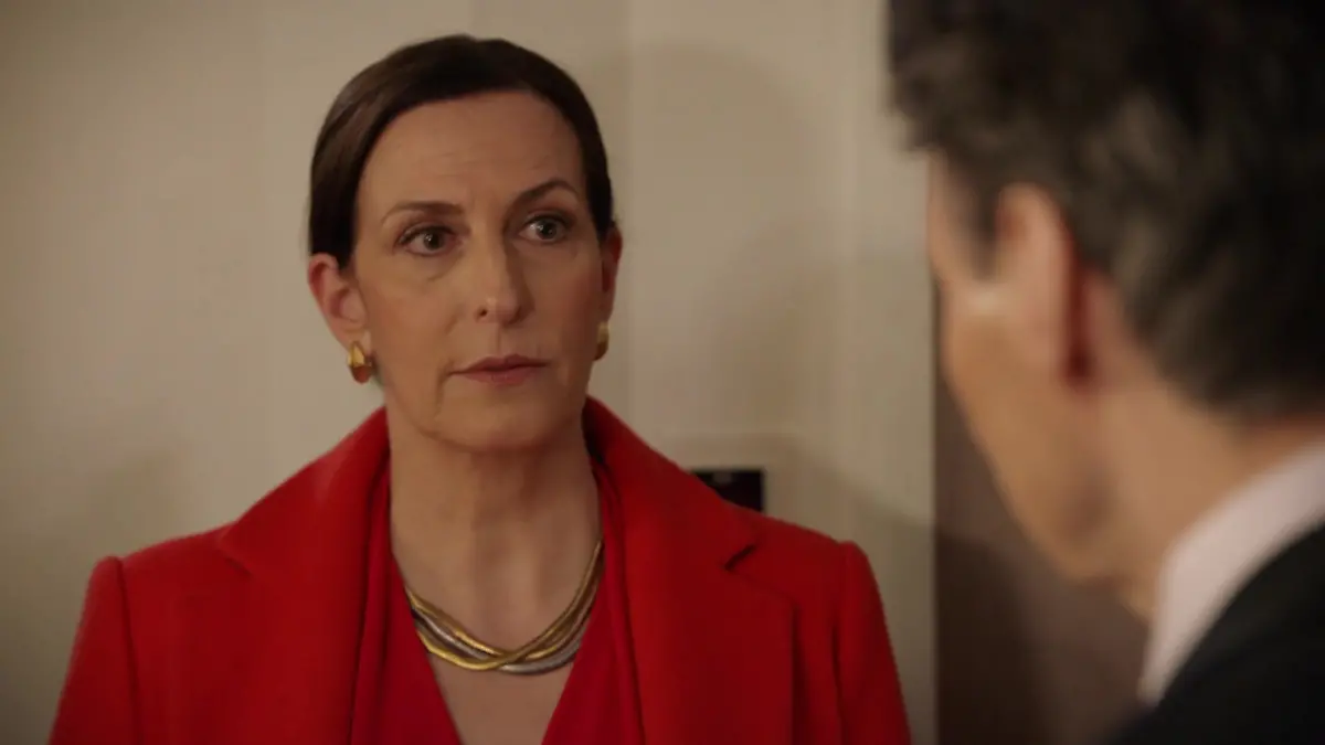 Katrin (Ulrike Frank) gerät unter Druck. 
