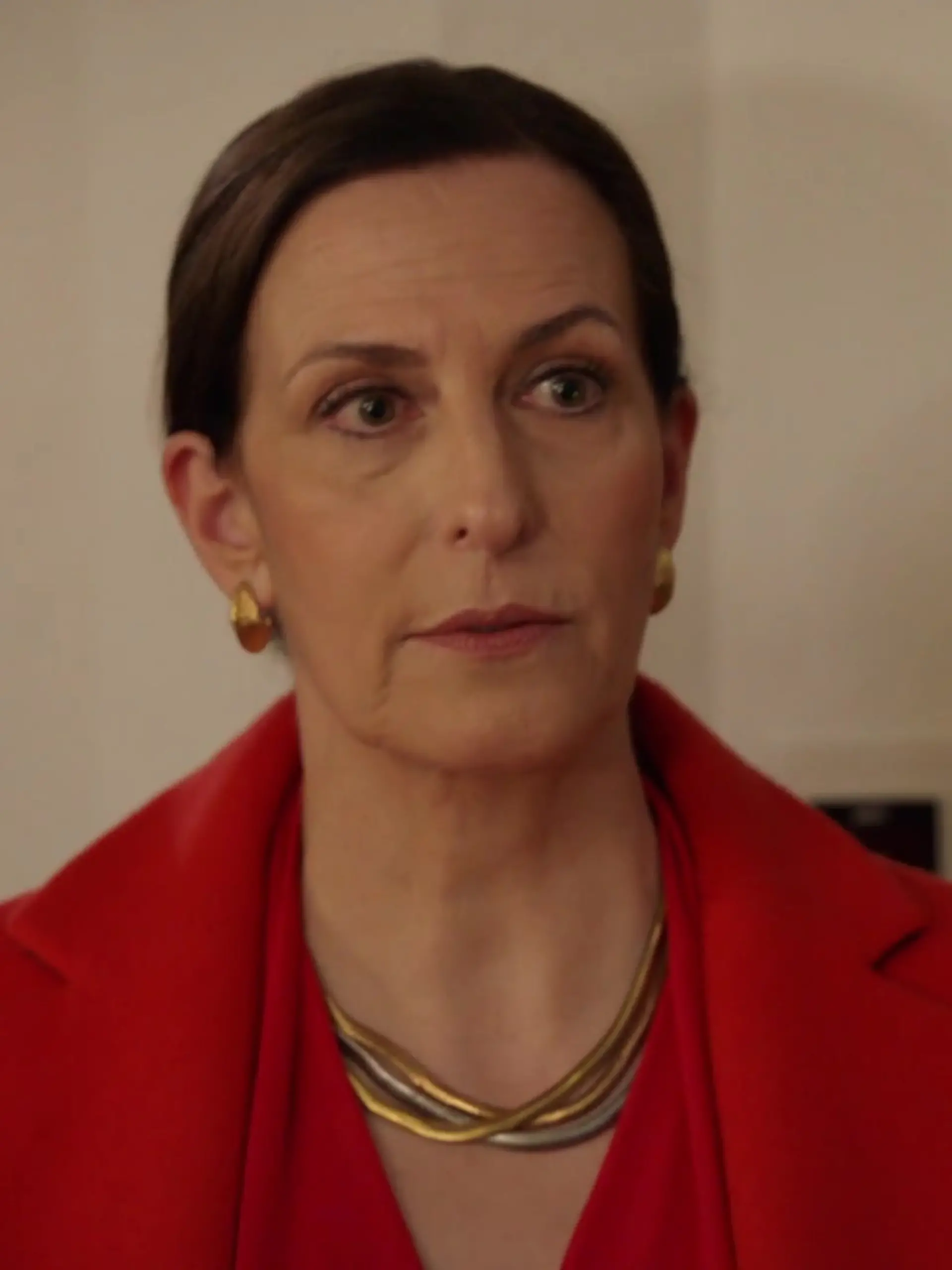 Katrin (Ulrike Frank) gerät unter Druck.