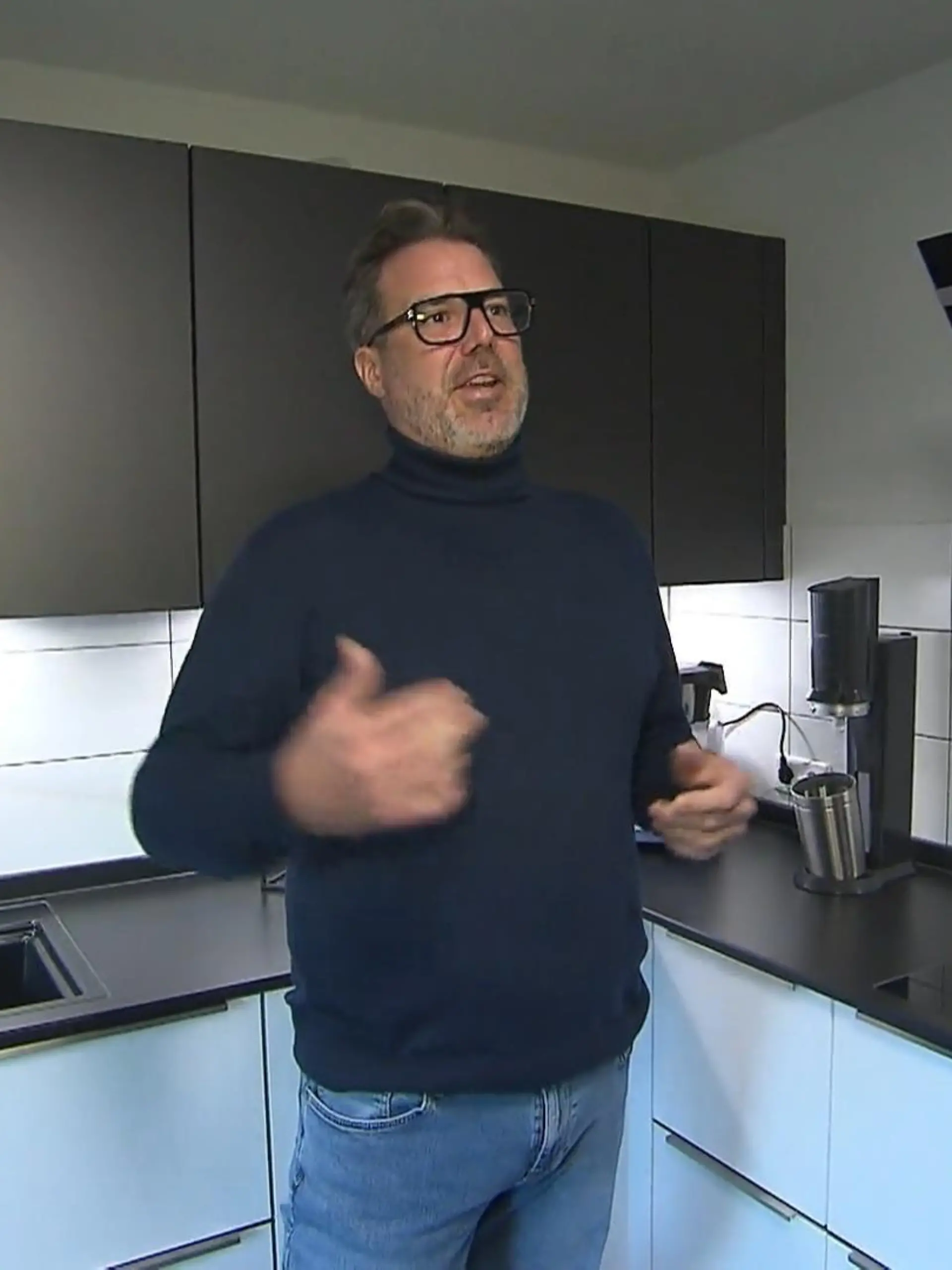 Bild zu: "Hirsch statt Hamburger - Fürs Dinner verlässt Tim seine Grill-Komfortzone"