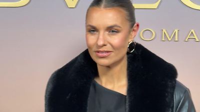 Bild von Laura Wontorra im Liebesglück – ER ist ihr berühmter neuer Freund!