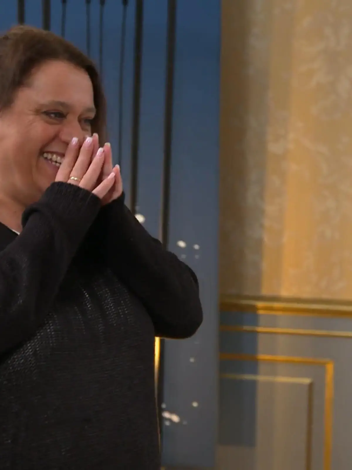 Bild zu: "Eines schöner als das andere - Braut Ruth ist begeistert"