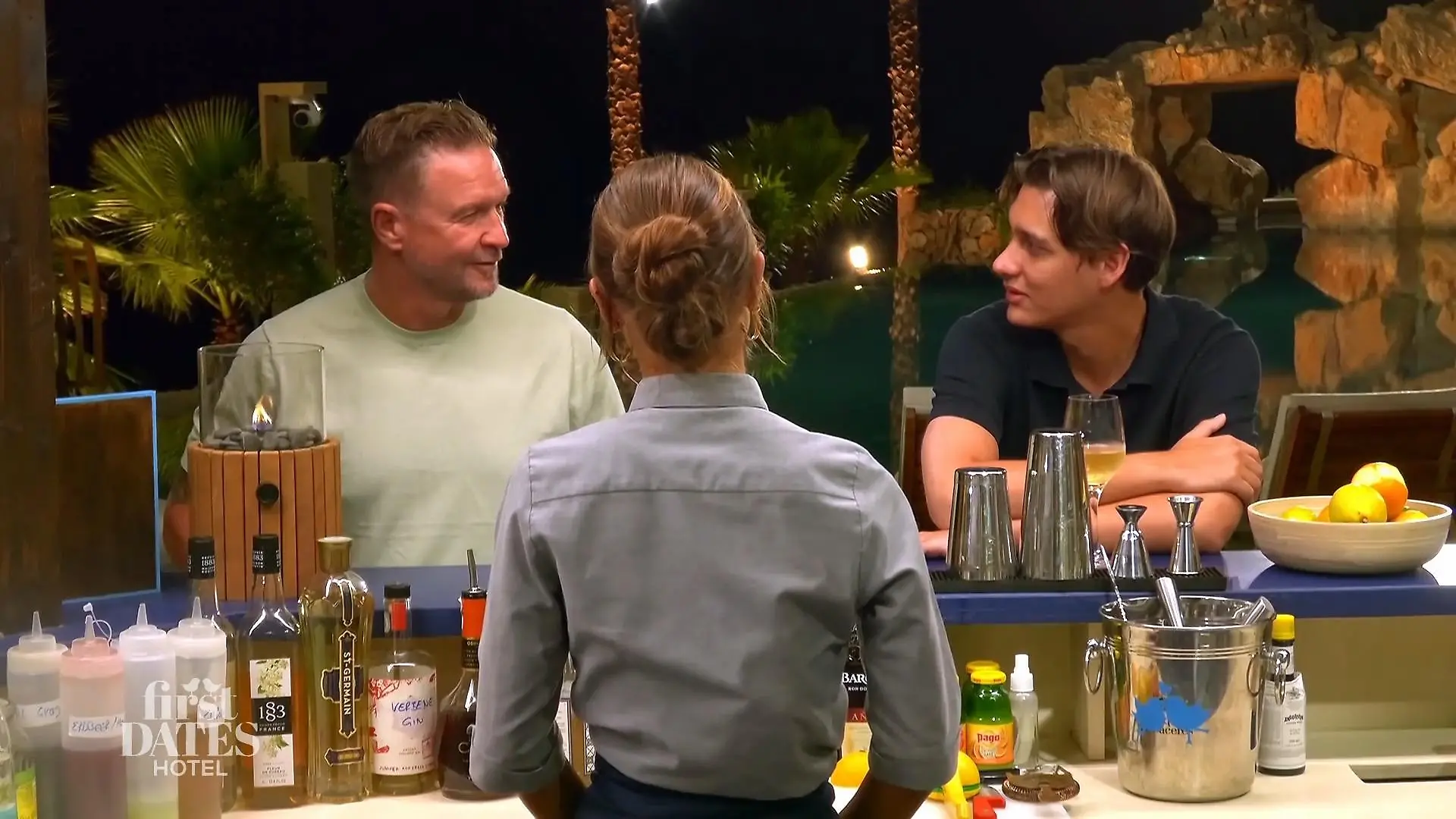 Michael und Robert schwärmen von ihren Dates Sie ahnen nichts