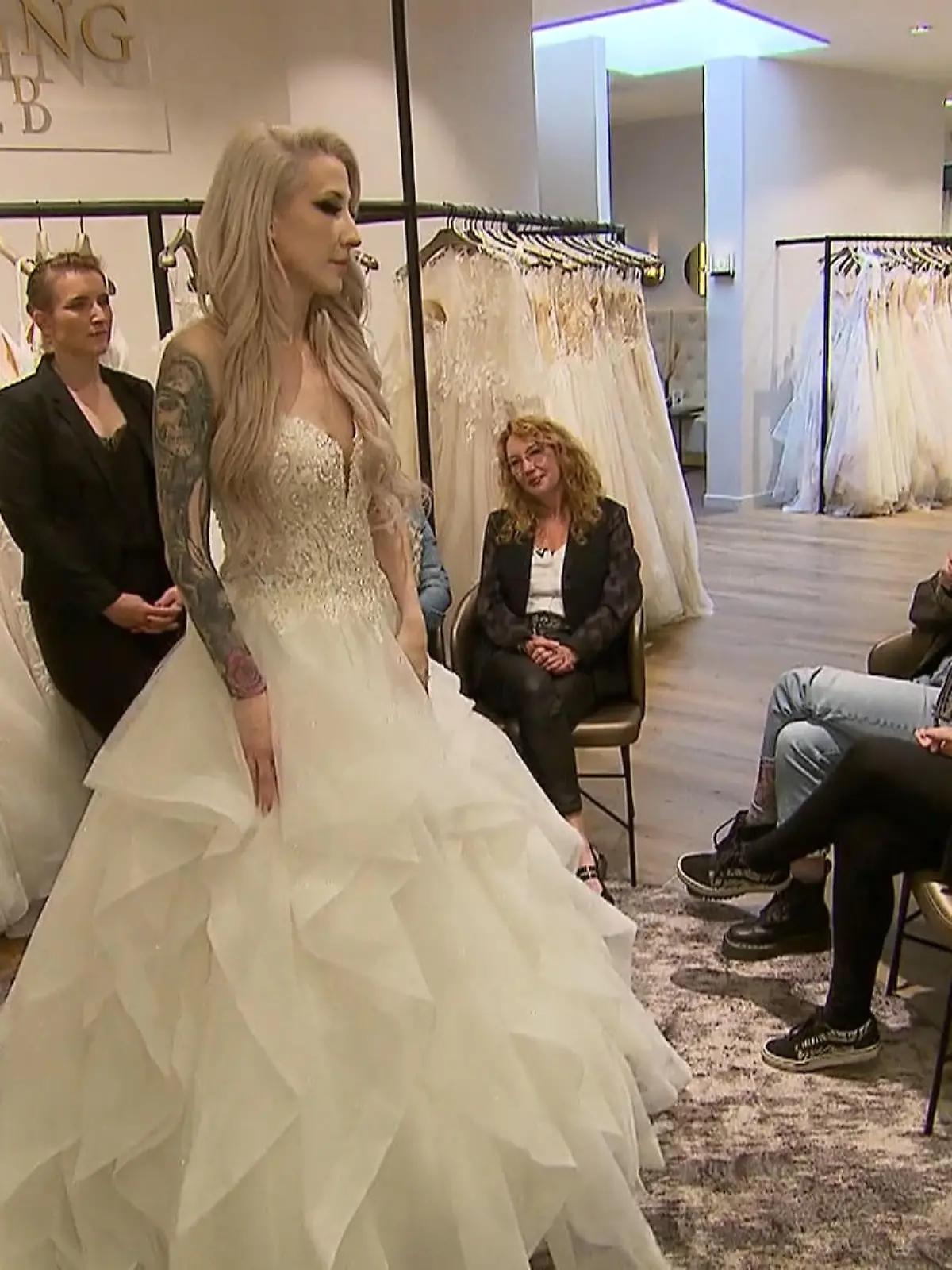 Bild zu: "Tina sucht Janas Wow-Kleid"
