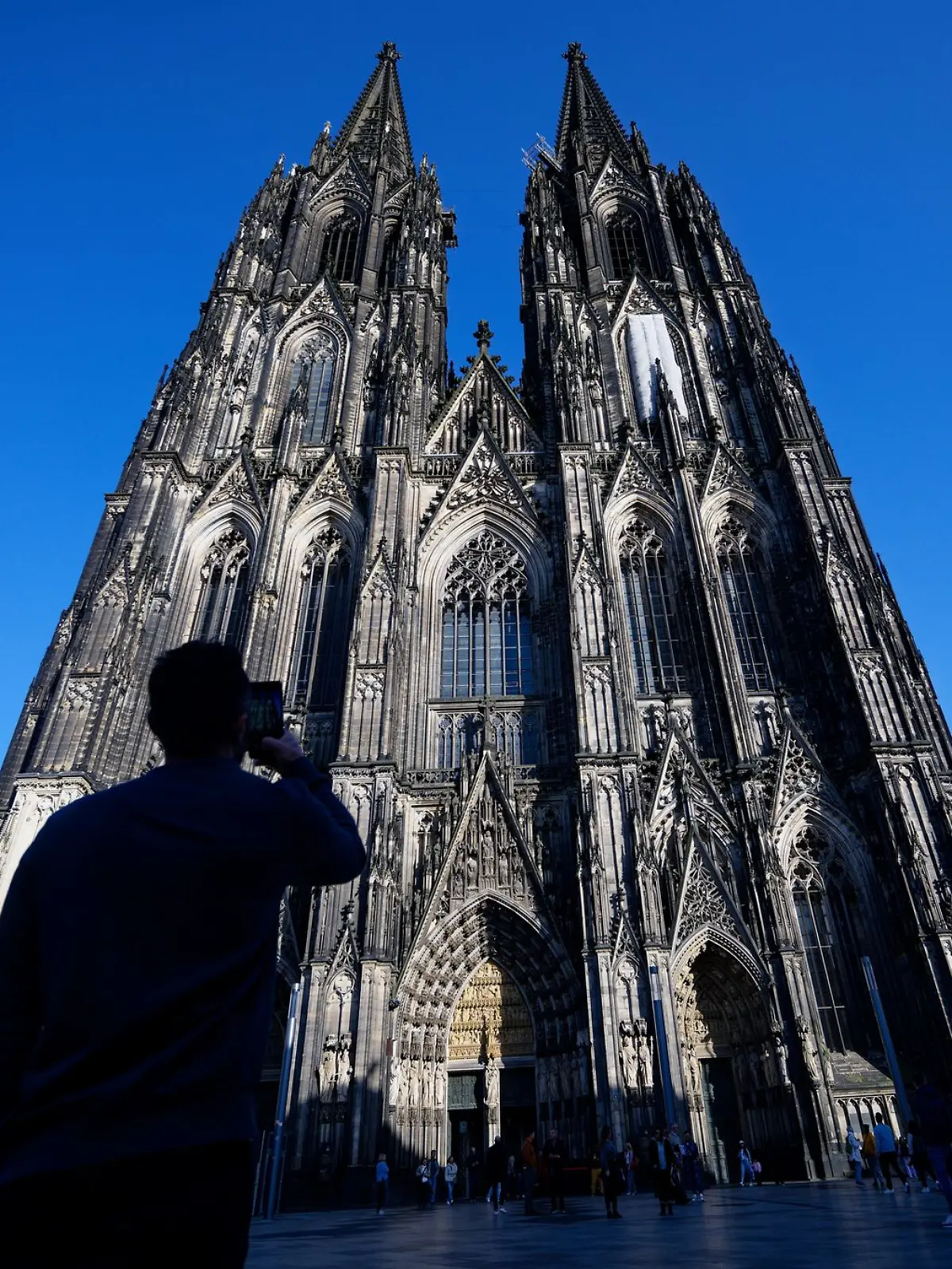 Bild zu: "12 Euro Eintritt für den Kölner Dom"