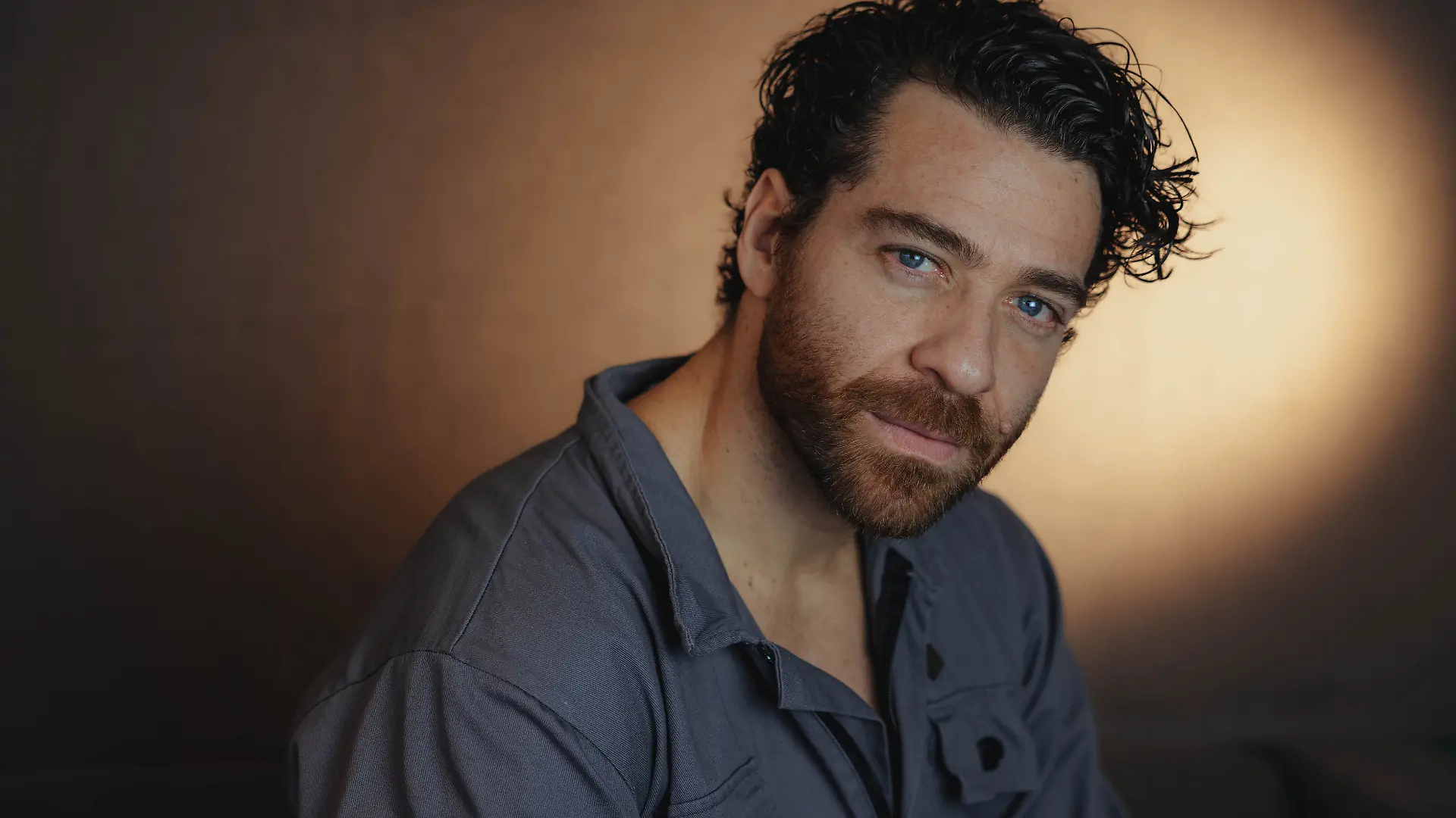 Patrick Fernandez spielt „Carlos Lopez”