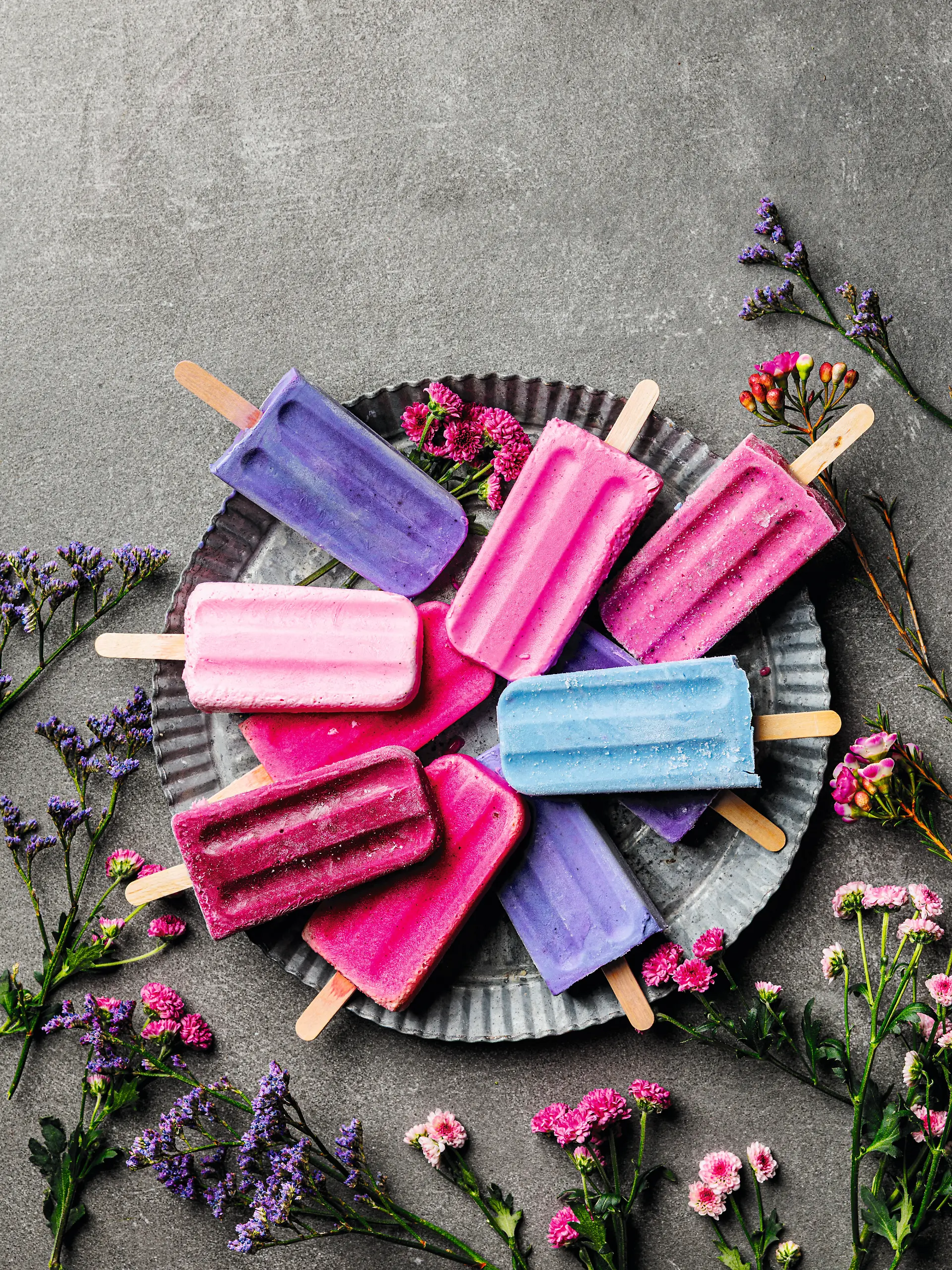 Bunte Paletas aus Beeren