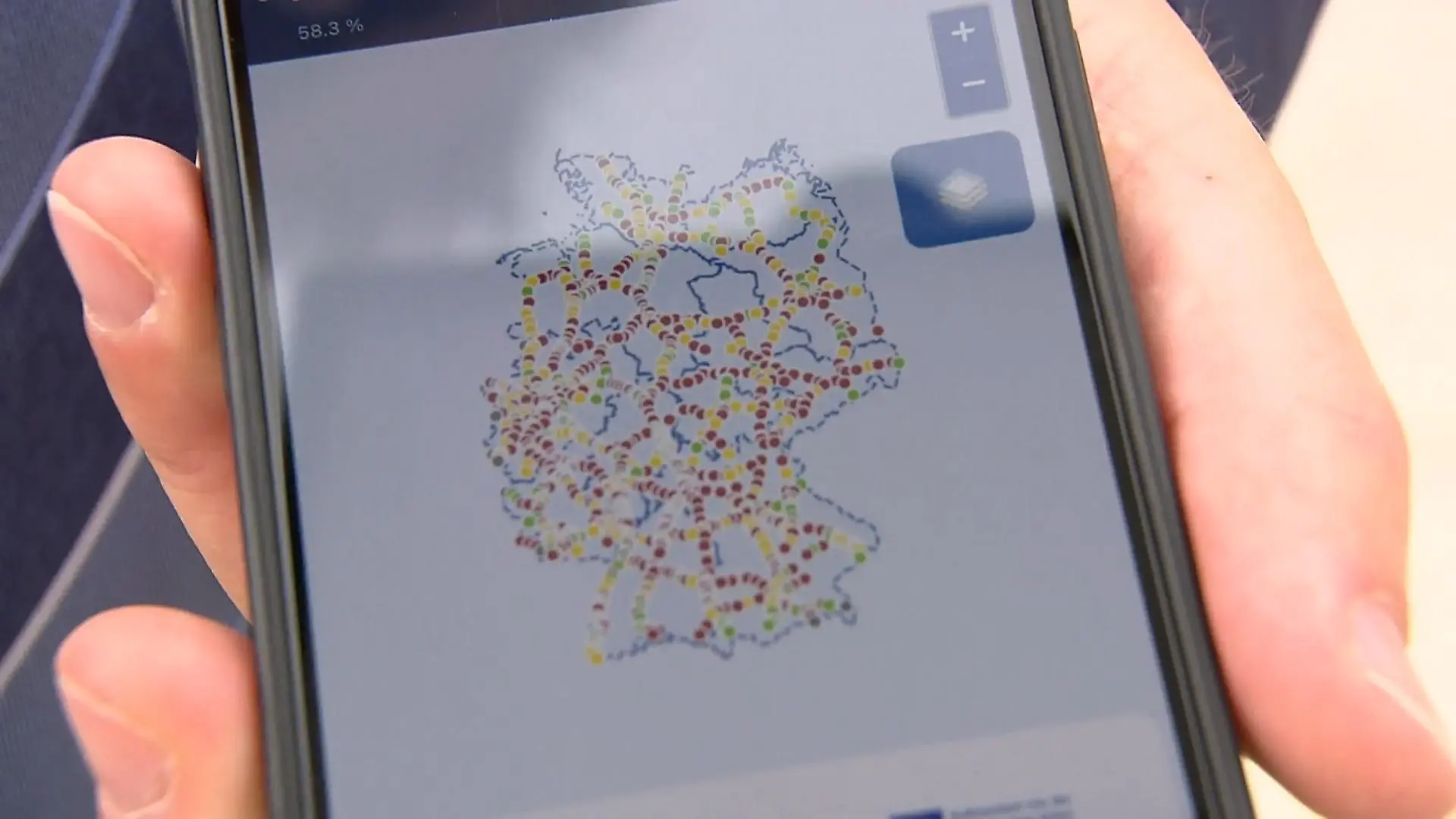 Freie Laster-Parkplätze per App Hilfe für Brummifahrer