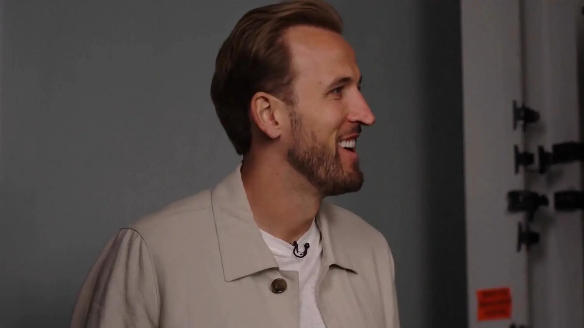 „Das ist beängstigend!" Weltstar von „Spiegelbild" geschockt Bei Madame Tussauds in London