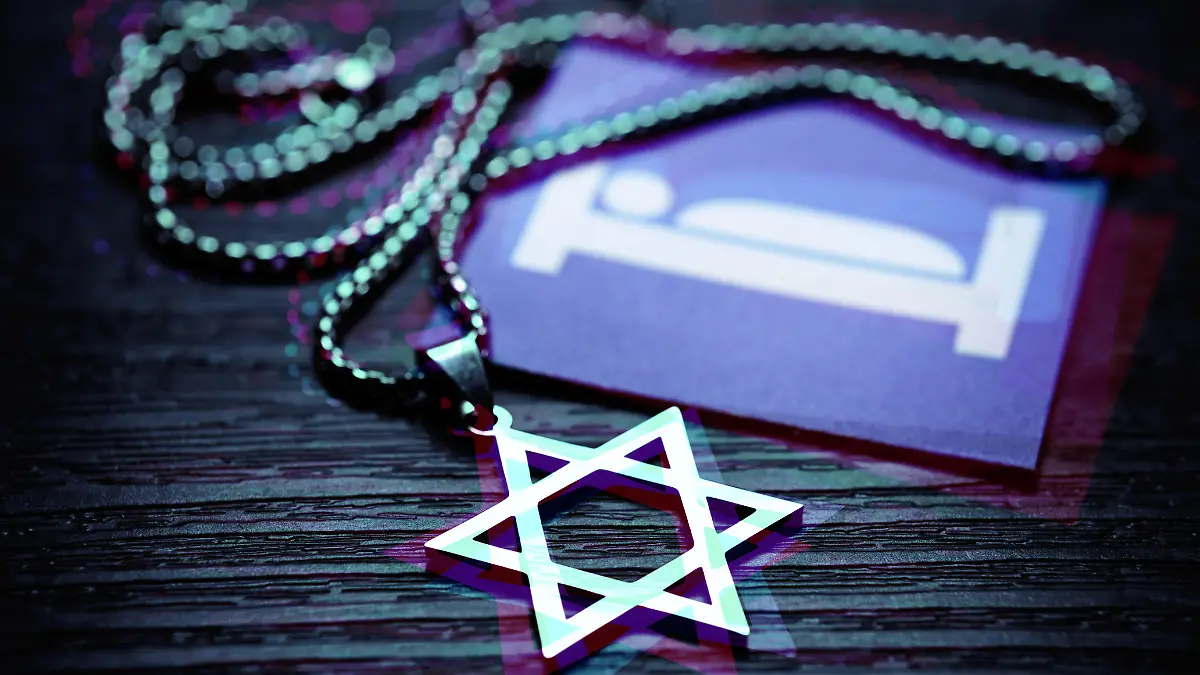 Kette mit Davidstern und Hotel-Symbol, Antisemitismusvorwürfe und Geständnis von Gil Ofarim