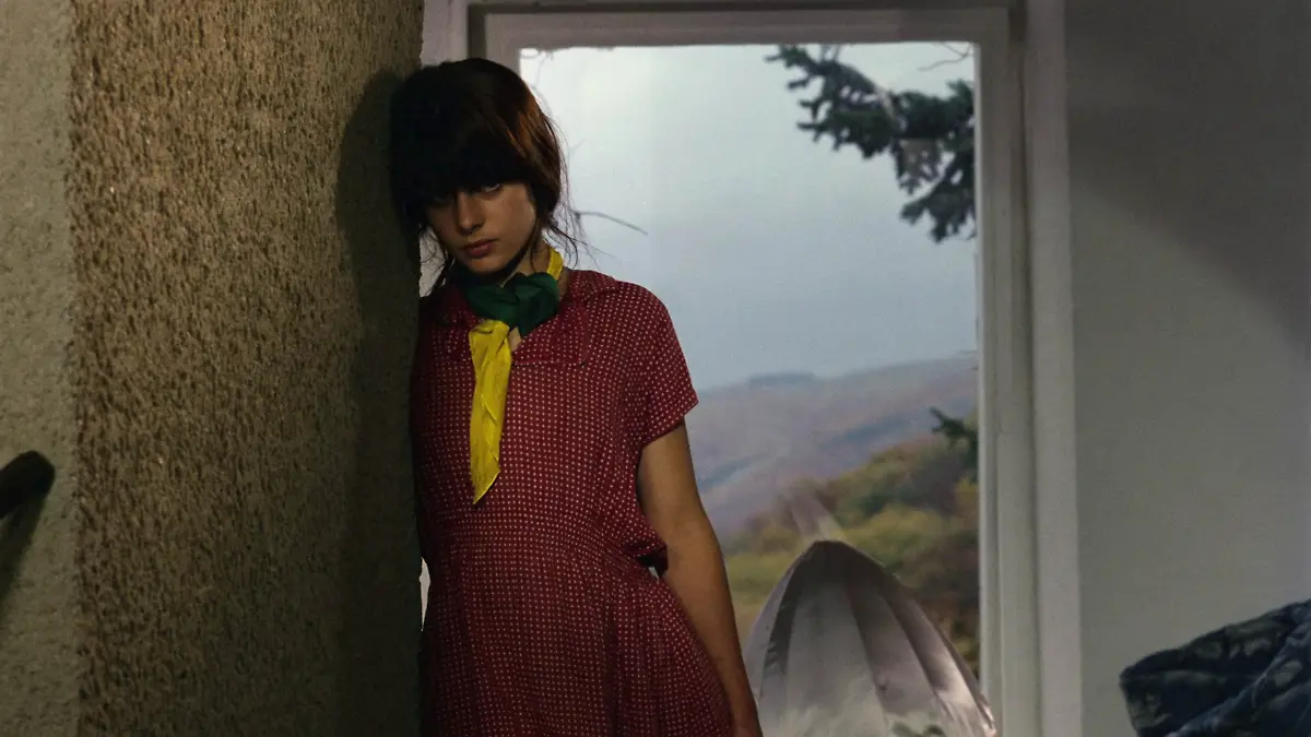 FAUX MOUVEMENT FALSCHE BEWEGUNG 1975 de Wim Wenders Nastassja Kinski (as Nastassja Nakszynski). d'apres le roman de Johann Wolfgang Goethe based on the novel by Johann Wolfgang Goethe scenario de Peter Handke screenplay by Peter Handke COLLECTION CHRISTOPHEL © Albatros Produktion