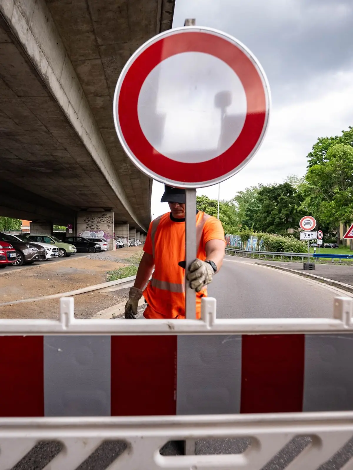 Bild zu: "Bonner Nordbrücke auf unbestimmte Zeit gesperrt"