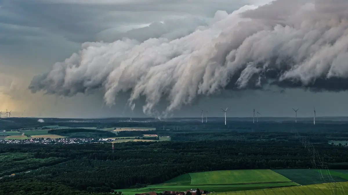 Eine Unwetterfront formiert sich