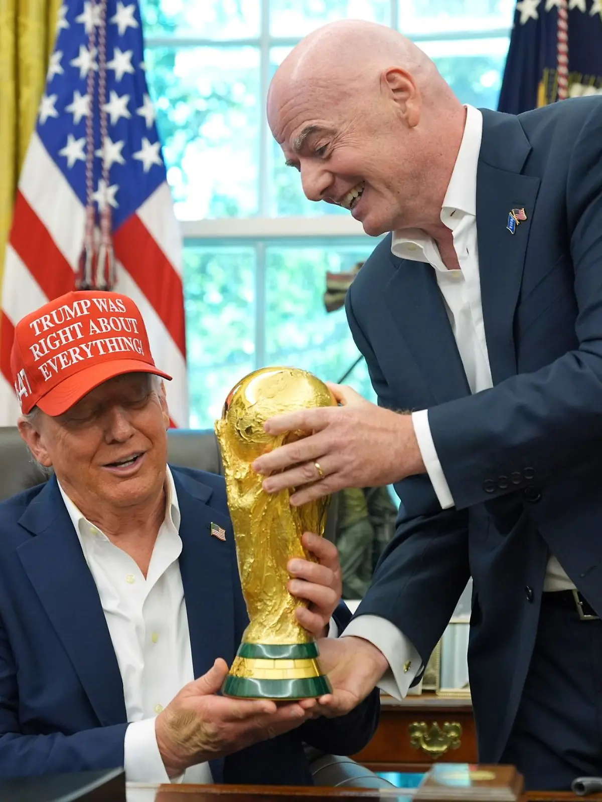 Bild zu: "Krieg und Spiele: Trumps Spagat zwischen WM und Iran"