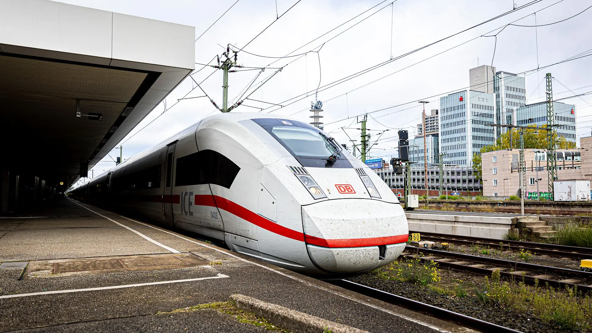 ICE von Hannover in Richtung Osten haben Verspätungen. (Symbolbild)