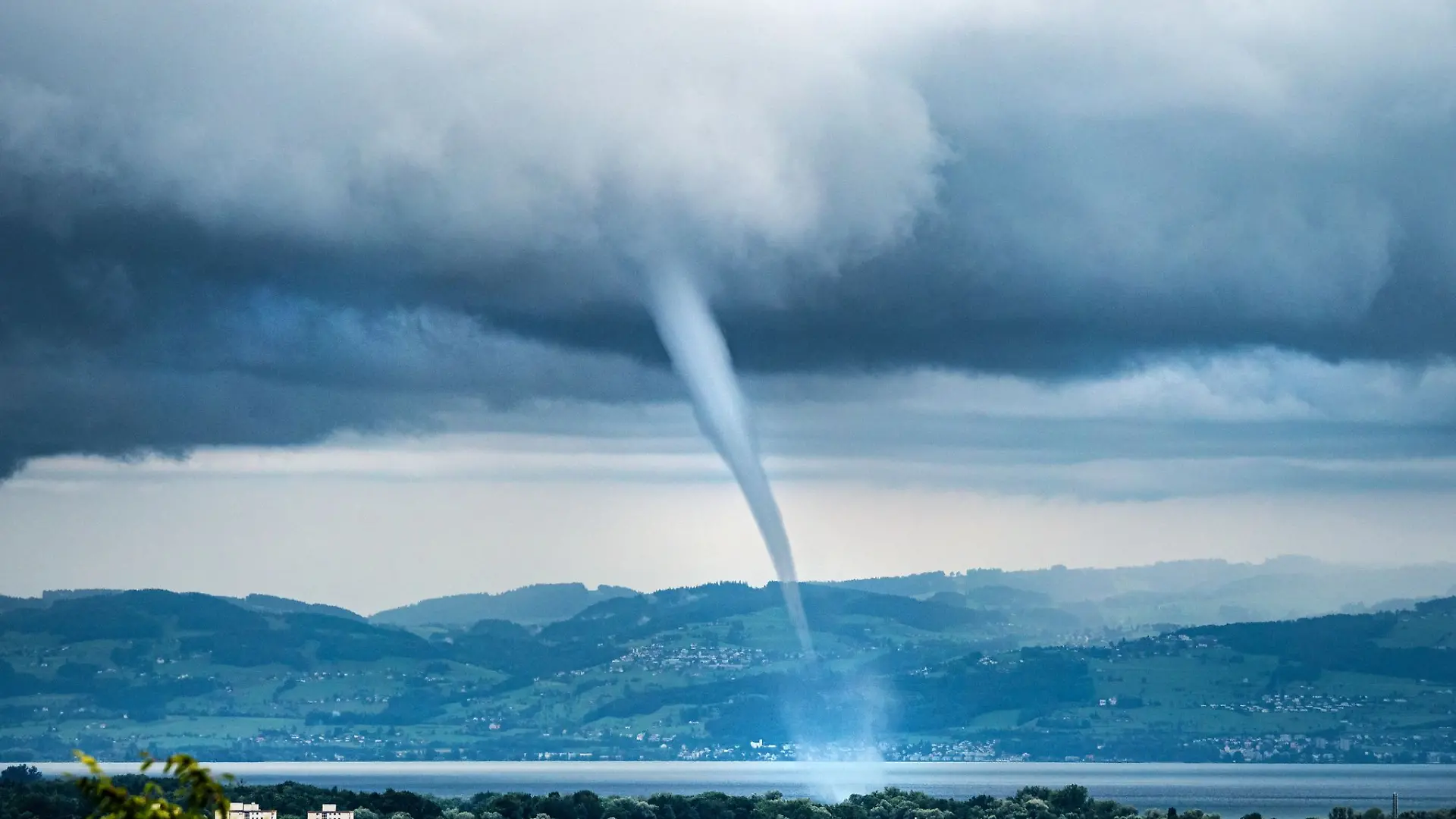 Unberechenbare Naturgewalt: Tornados entstehen meist im Zusammenhang mit Gewittern und sind schwer vorherzusagen
